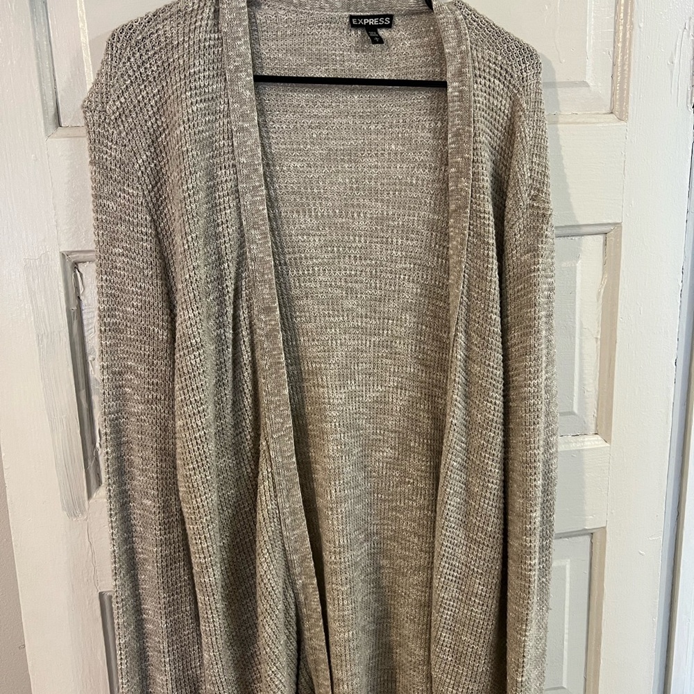 Express Sweater - Picture 2 of 4